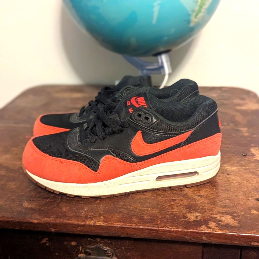 Women's Nike Air Max 1